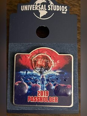 HALLOWEEN HORROR NIGHTS 2019 Universal Studios Passholder Pin ~ STRANGER THINGS